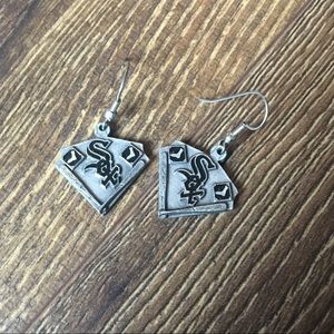 WHITE SOX EARRINGS